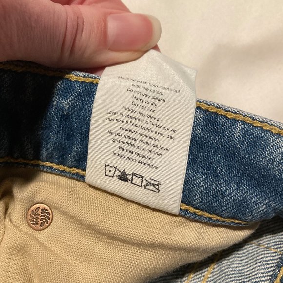 rag & bone Rosa Mid-Rise Boyfriend Distressed Ankle Jeans - Picture 13 of 16